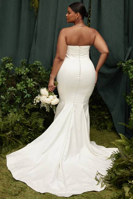 bryllup giselle ivory sateng stroppeløs brudekjole House of CB J6RL1140