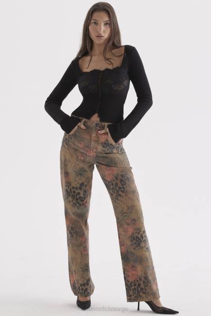 klær samia jeans med blomsterprint House of CB J6RL638