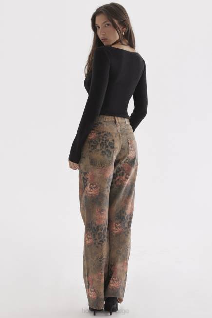 klær samia jeans med blomsterprint House of CB J6RL638