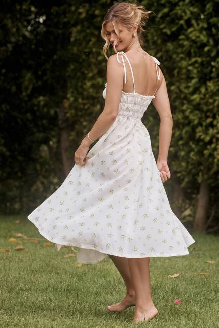 klær christabel ivory floral rynket midikjole House of CB J6RL555