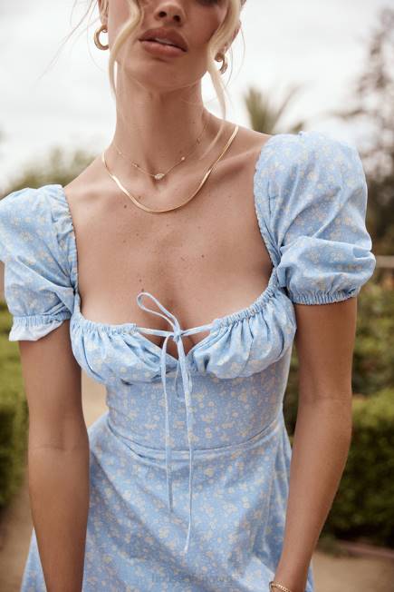 klær tallulah blå elfenbensblomstret midikjole med puffermer House of CB J6RL550