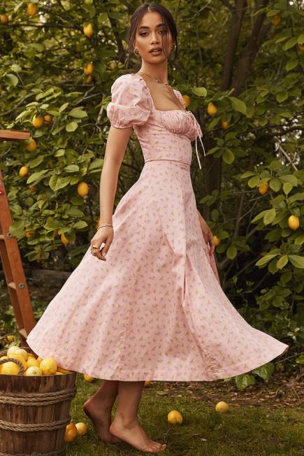 klær tallulah rosa floral midikjole med puffermer House of CB J6RL566