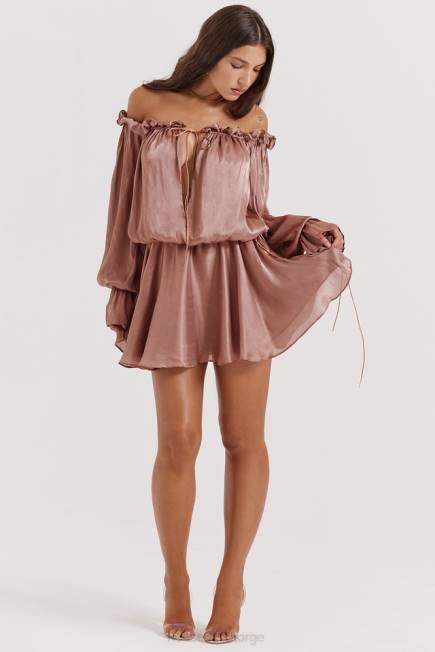 klær chaya hasselnøtt off shoulder kjole House of CB J6RL177