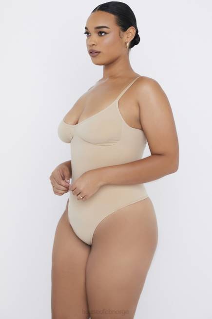klær sculpting hel kort bodysuit mandel House of CB J6RL1274