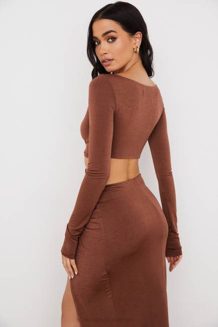 klær angelita sjokolade samlet crop top House of CB J6RL749
