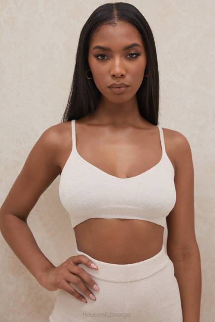 klær lorna krem ​​fluffy strikket crop top House of CB J6RL779