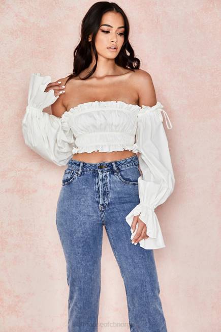 klær tula hvit rynket off shoulder topp House of CB J6RL808