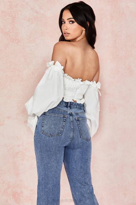 klær tula hvit rynket off shoulder topp House of CB J6RL808