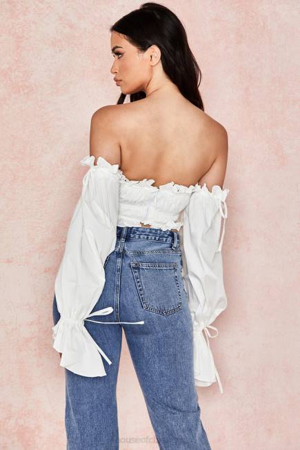 klær tula hvit rynket off shoulder topp House of CB J6RL808