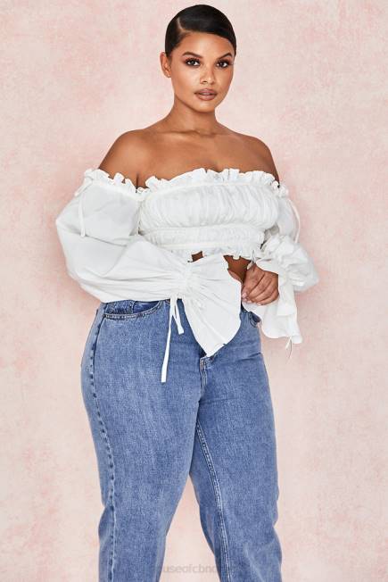 klær tula hvit rynket off shoulder topp House of CB J6RL808