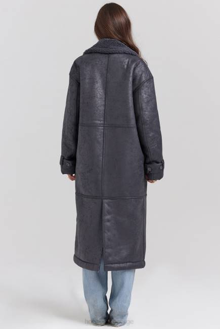 klær deiji grå vegansk shearling frakk House of CB J6RL1024