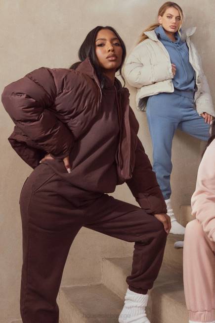 klær hero elfenben oversized pufferjakke i c-form House of CB J6RL1046